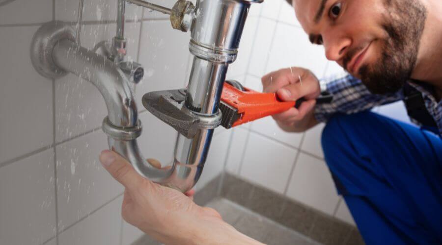 Professional same day plumber services in Gladstone, MI